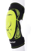Tempish floorball knee protectors React Pro R2 | Sport Station.